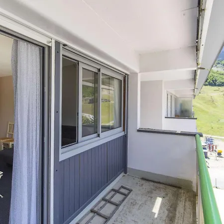 6 Pers Avec Balcon A Gourette, Bien Equipe - Fr-1-400-42 Gourette